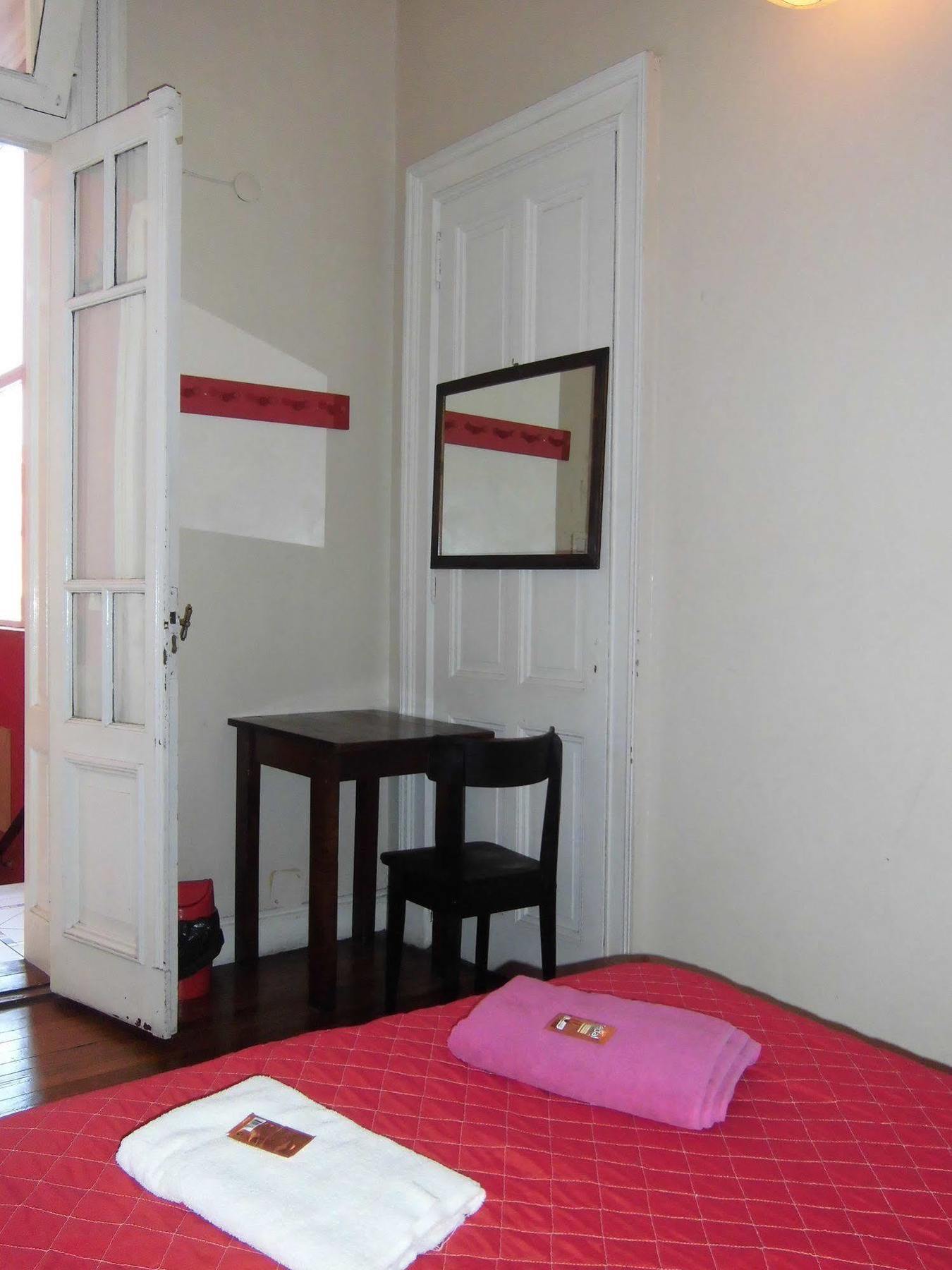 Hostel Inn Buenos Aires Exterior photo