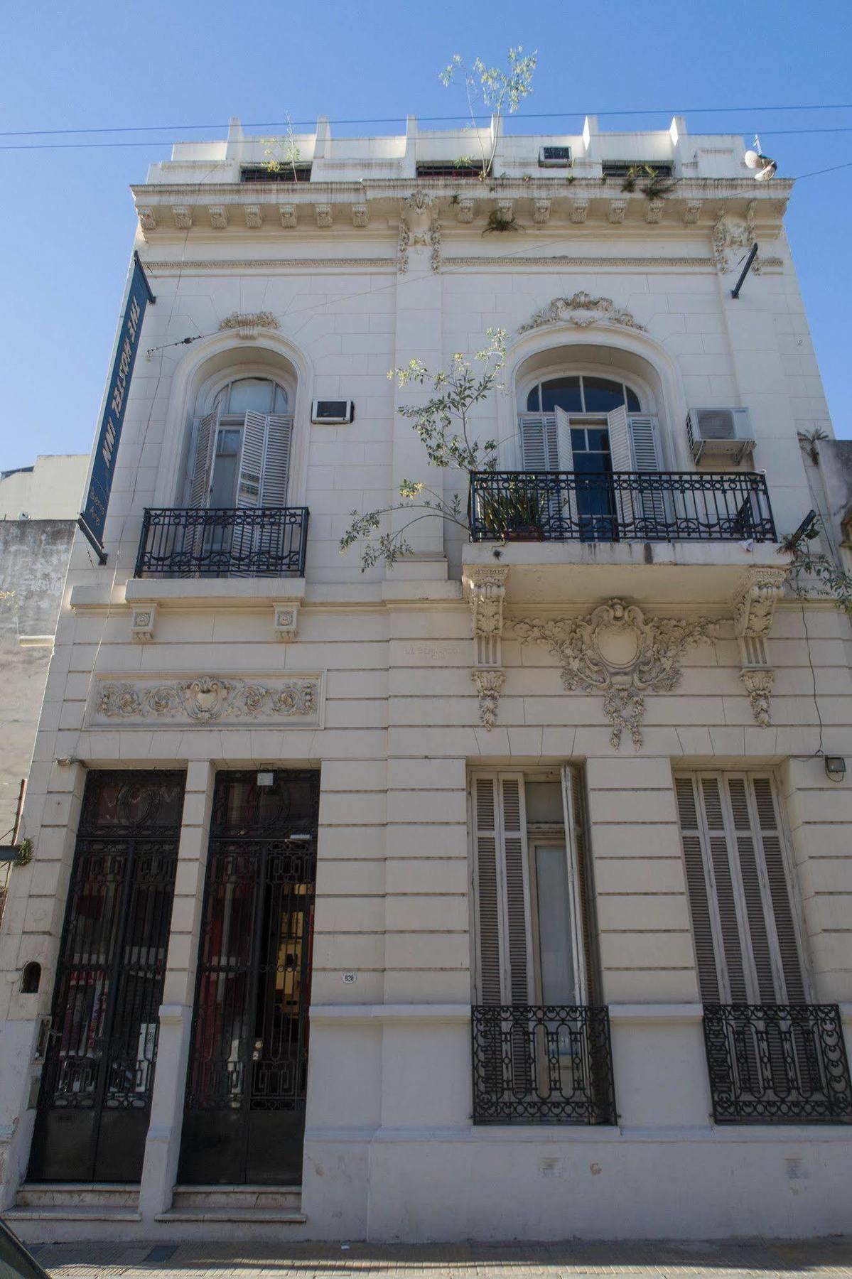 Hostel Inn Buenos Aires Exterior photo